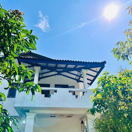 Wasana Ocean View Villa Mirissa Buitenkant foto