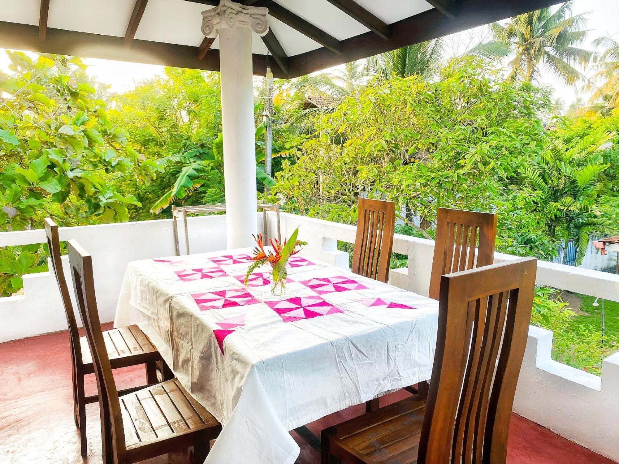 Wasana Ocean View Villa Mirissa Buitenkant foto