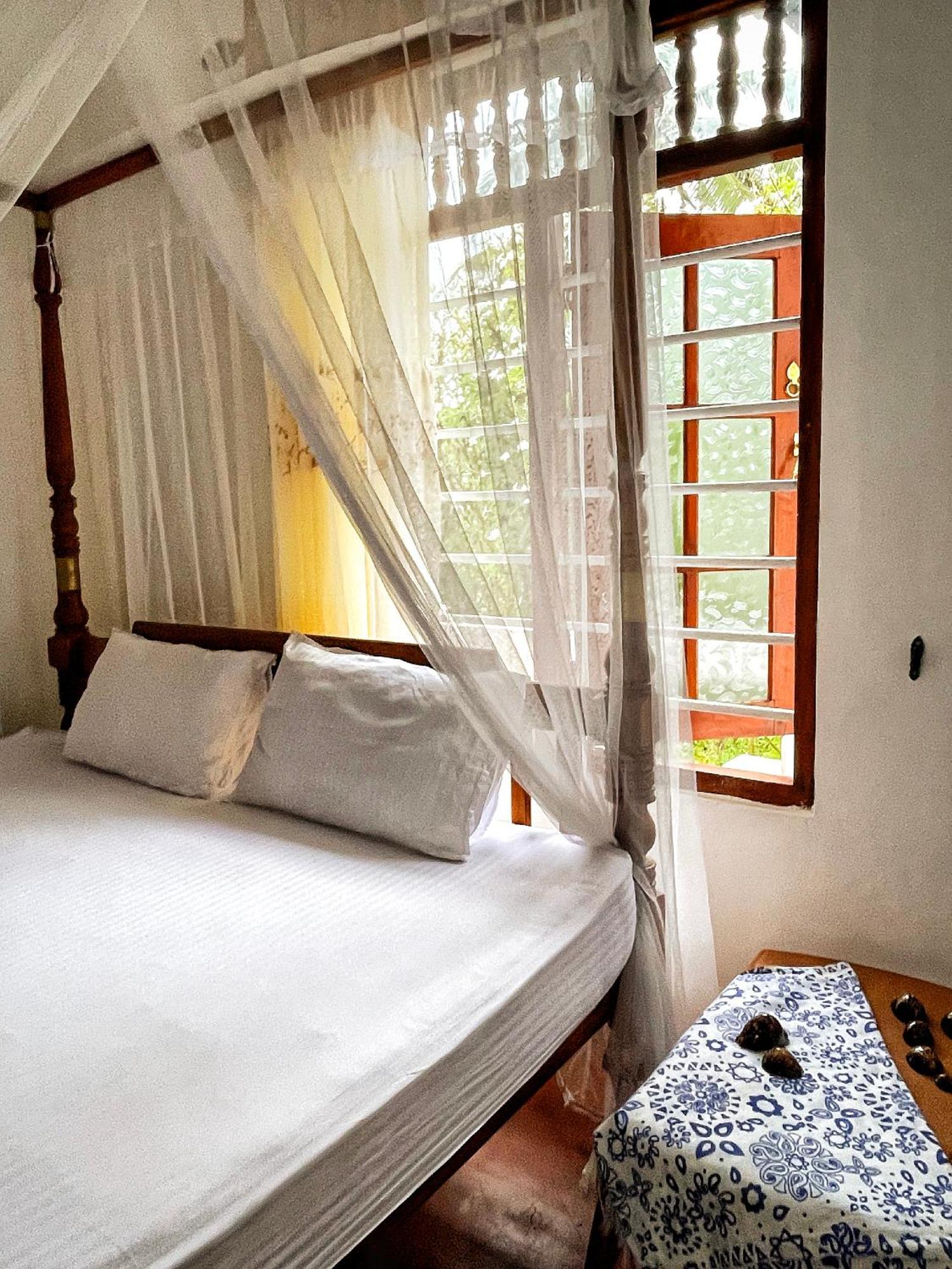 Wasana Ocean View Villa Mirissa Buitenkant foto